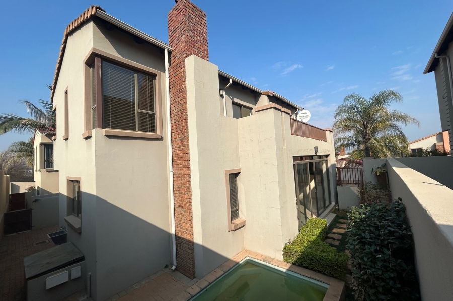 2 Bedroom Property for Sale in Xanadu Eco Park North West